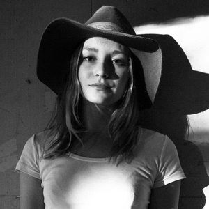 Meet your Posher, Molly