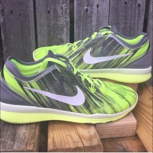 FINAL PRICE⬇️Nike free 5.0 tri fit 5 women shoes