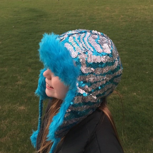 Girls Justice winter hat!