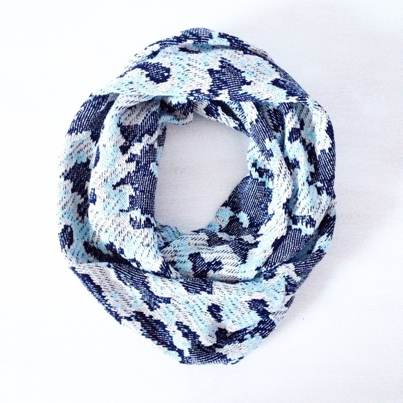 Accessories - SALE blue tone infinity scarf