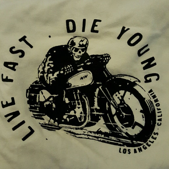 Brandy Melville shirt