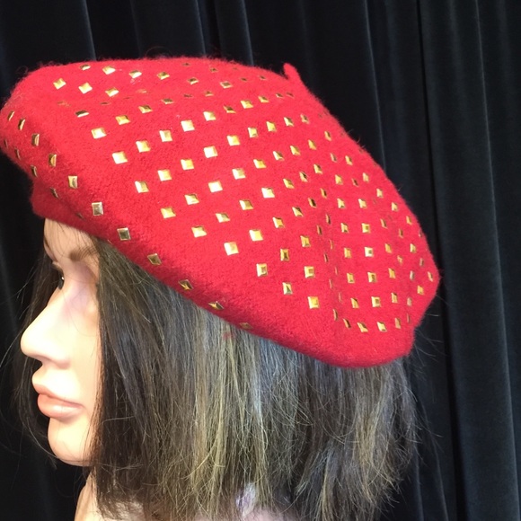 Red round hat with gold studs - Picture 2 of 3