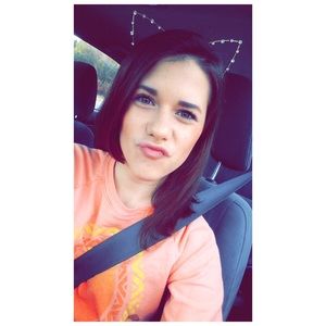 Meet your Posher, Bronwyn