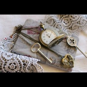 Meet your Posher, Lacee