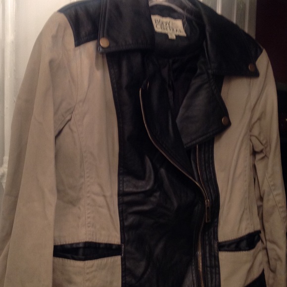 Jacket - Picture 3 of 3