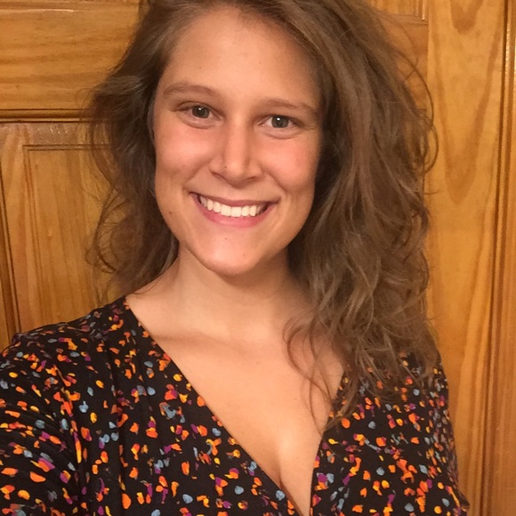Meet your Posher, Alyse