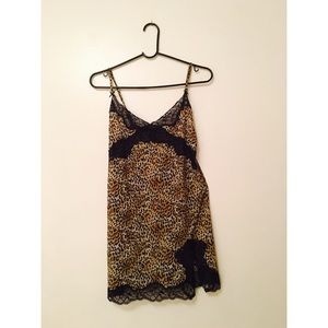 VS super sexy animal print chemise