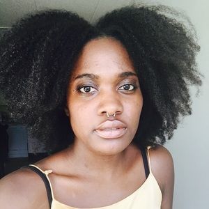 Meet your Posher, Shamika