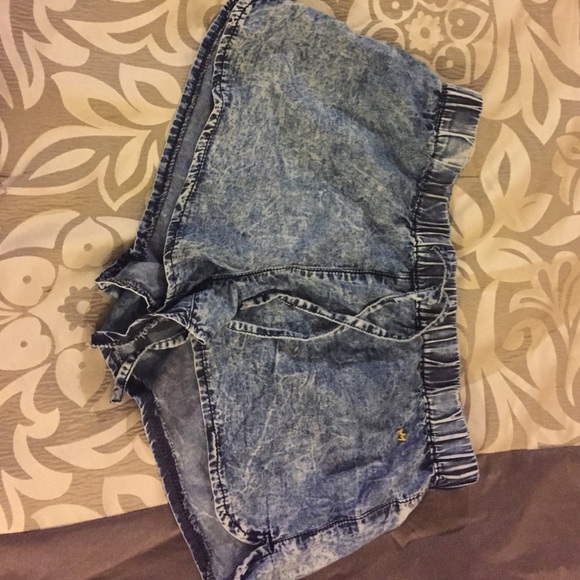 Niki Minaj shorts