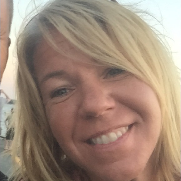 Meet your Posher, Danielle - Picture 1 of 1