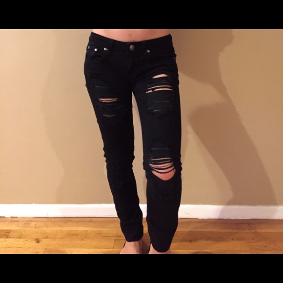 RIPPED JEANS -Low Rise