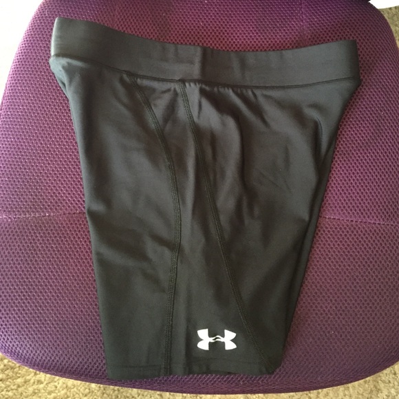 Under Armour shorts - Picture 3 of 3