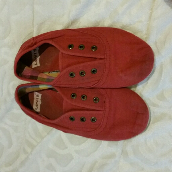 Red Levis