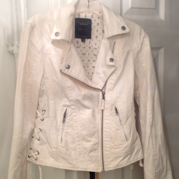 Jacket - Picture 4 of 4