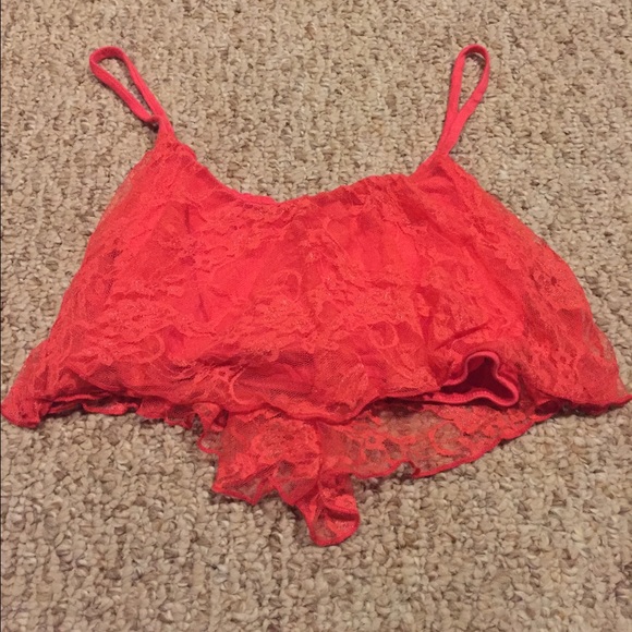 🎉 SOLD 🎉 Raspberry Colored Crop Top - Picture 3 of 3