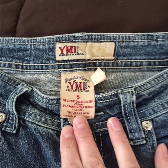 Free w/ $10 purchase GUC YMI jeans, Must bundle! - Picture 4 of 4