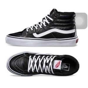 High top leather vans 😍