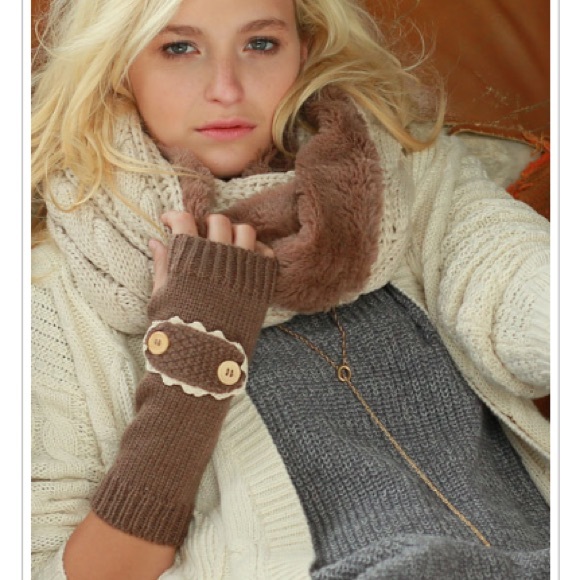 Accessories - Gray arm warmer/gloves