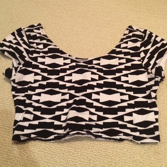 Crop top
