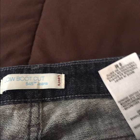 NWOT Levi jeans! So cute! Don't fit me - Picture 4 of 4