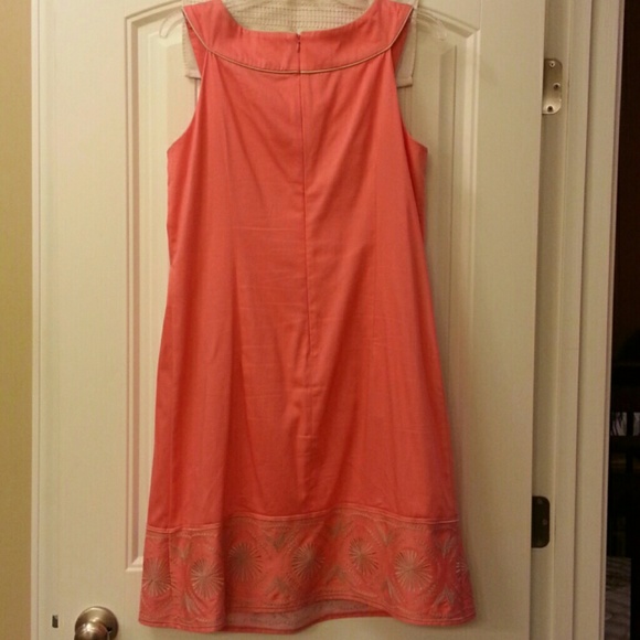 Dress - Picture 3 of 3