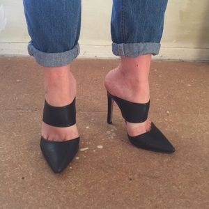 Forever21 black point toe stiletto heels