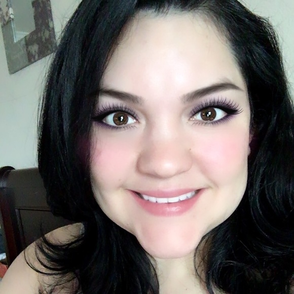 Meet your Posher, Abby