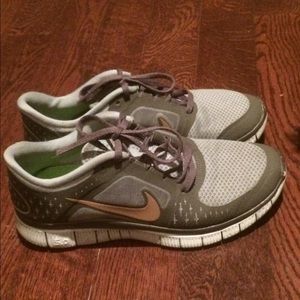 Nike frees 7 1/2