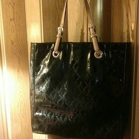 Michael kors purse black authentic