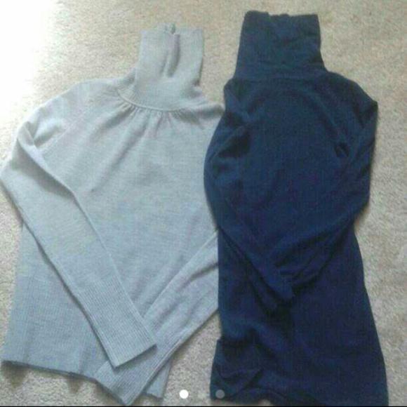 Bundle 2 turtlenecks