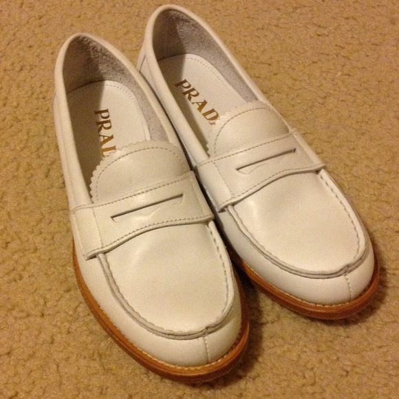 SOLD 🎉🎉HP 12/29🎉🎉Prada loafer - Picture 2 of 13