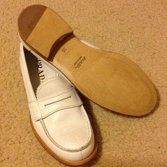 SOLD 🎉🎉HP 12/29🎉🎉Prada loafer - Picture 3 of 13