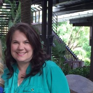 Meet your Posher, Angela