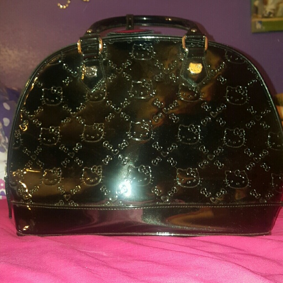 Hello Kitty Handbags - Hello Kitty purse