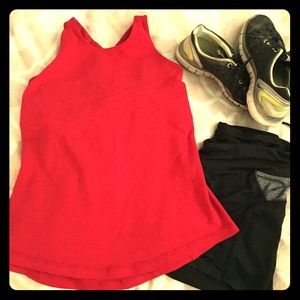 🎉Sale🎉Red Lululemon top!