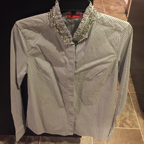 Elle jeweled collar button up