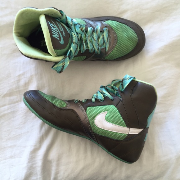 LIMITED EDITION - Nike Woman's Grecco Sneakers