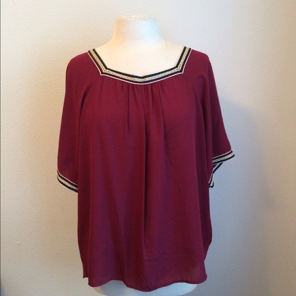 LAST ONE! (plus) Burgundy top - Picture 2 of 3
