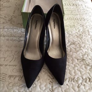 Never worn. Size 9 black heels