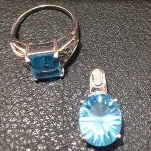 Aquamarine and white gold ring and pendent