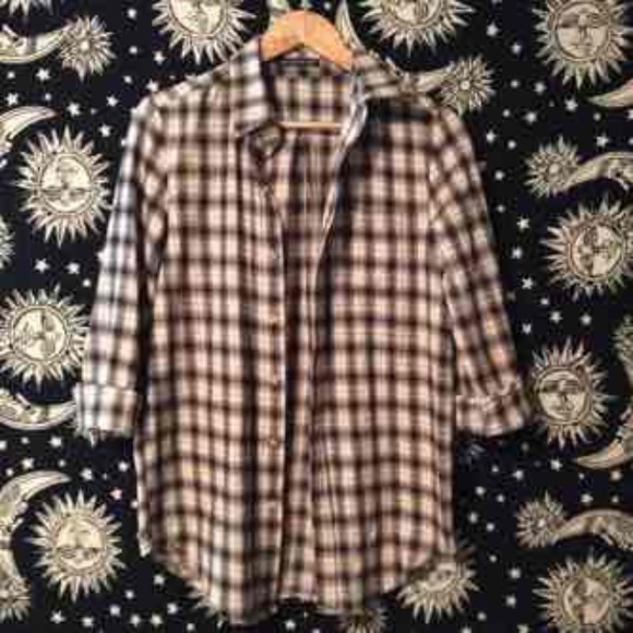 Brandy Melville Long sleeve Flannel button down
