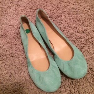 NEVER WORN J CREW FLATS