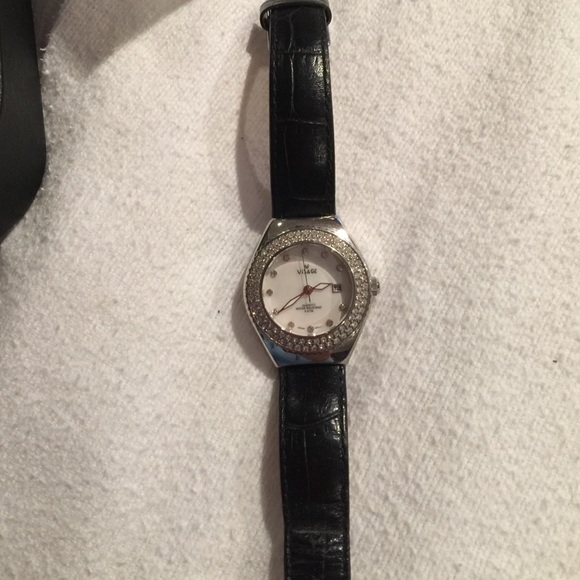 Visage watch with crystal face - Picture 2 of 4