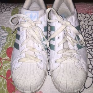 Metallic Blue Superstar adidas. Size 8