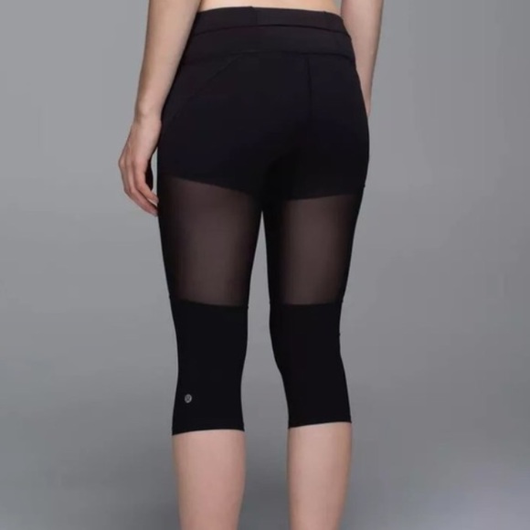 Lululemon tough training crops
