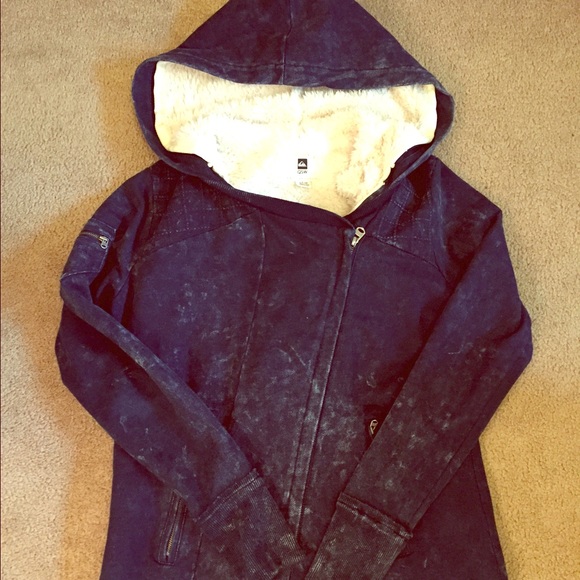 Blue Quiksilver coat with removable lining