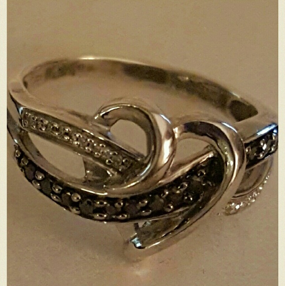 Beautiful Black And White Diamond Heart Ring!