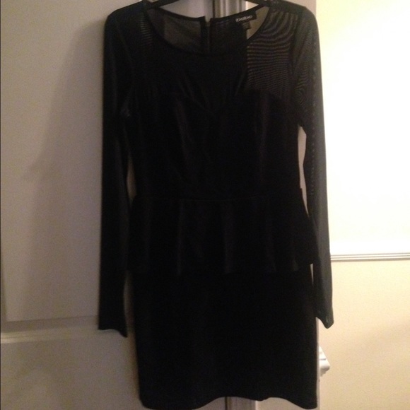 ❌❌SOLD❌❌ Bebe Peplum/Mesh dress - Picture 3 of 4