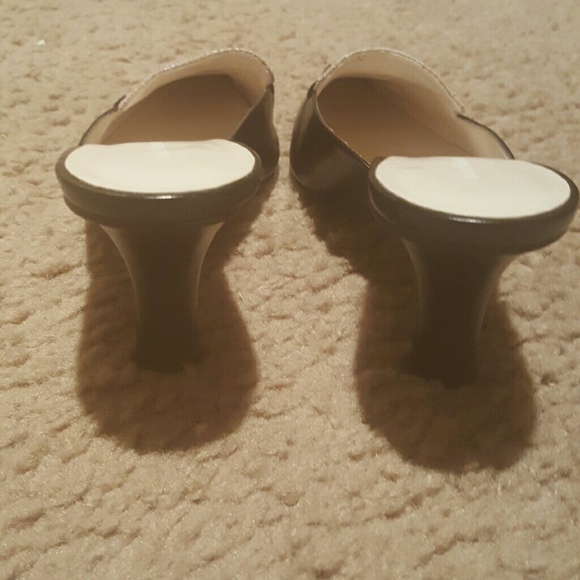 Shoes - Picture 3 of 4
