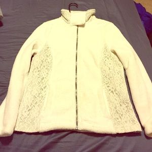 Fuzzy white zip up only worn twice